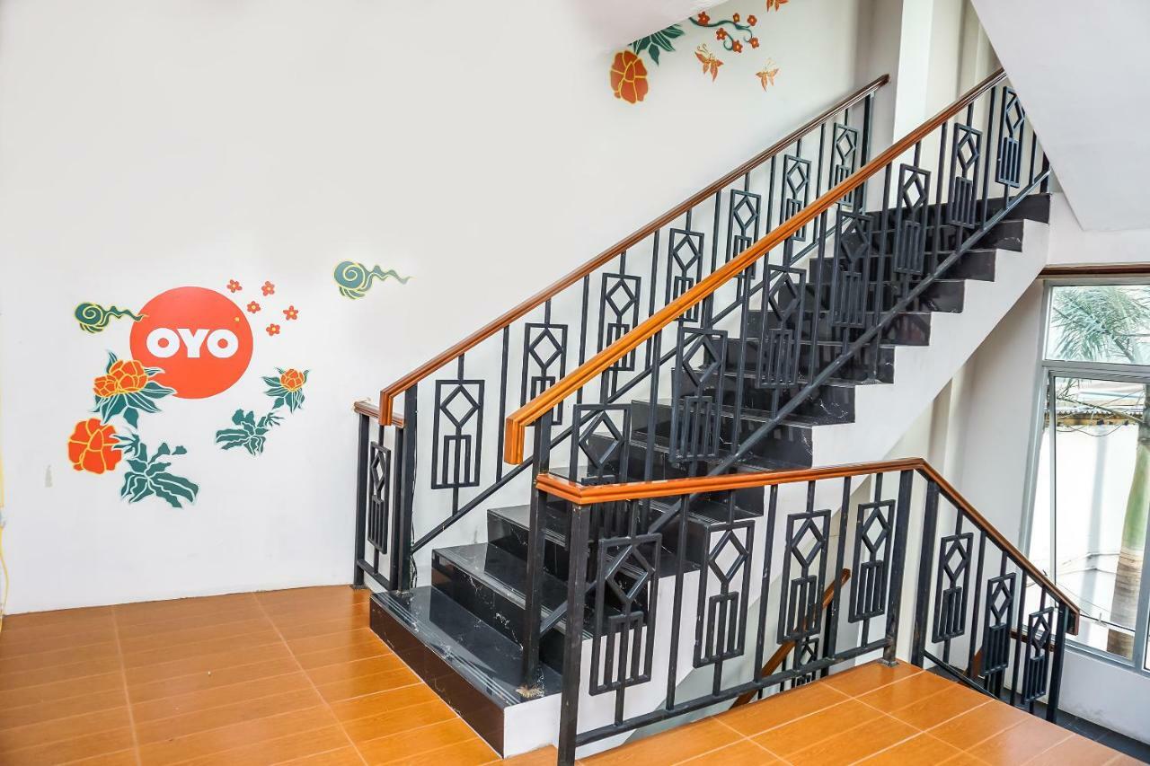 Oyo 107 Kusuma Kemang Suite Джакарта Экстерьер фото