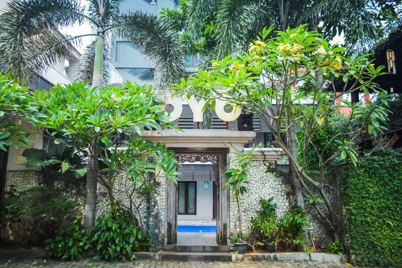 Oyo 107 Kusuma Kemang Suite Джакарта Экстерьер фото